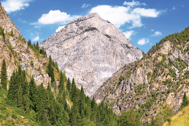 Киімдегі әйелдердің өте әдемі HD порно видеосы